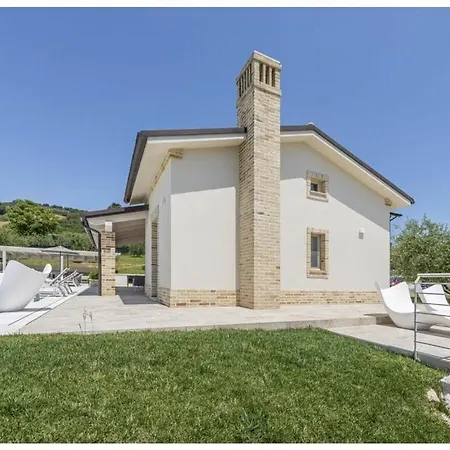 Ada Comfortable Villa Lapedona